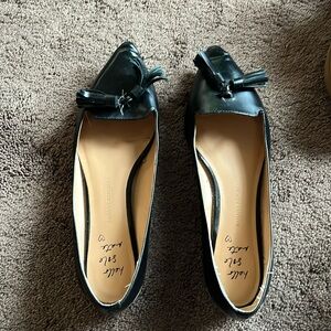 Banana Republic flats sz 9